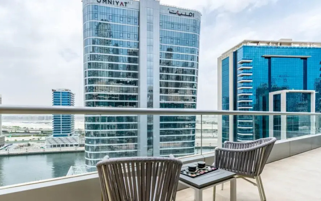 Dream Inn Apartment Bay Square