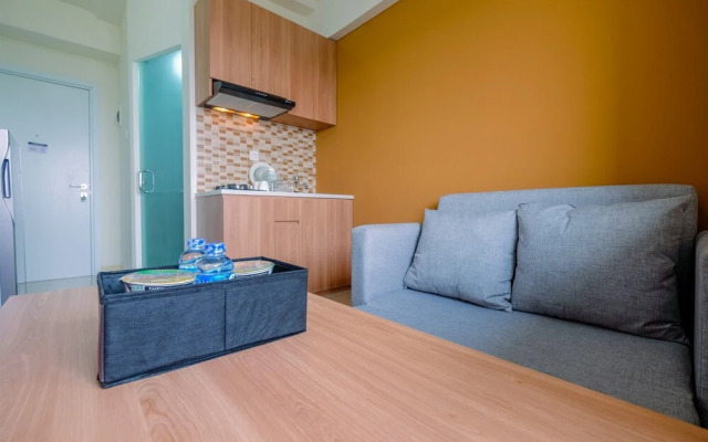Functional and Artistic 2BR Green Pramuka Apartment