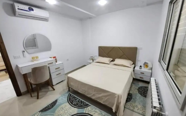 Elegant Furnished S1 With Security in Ariana - Tunisia