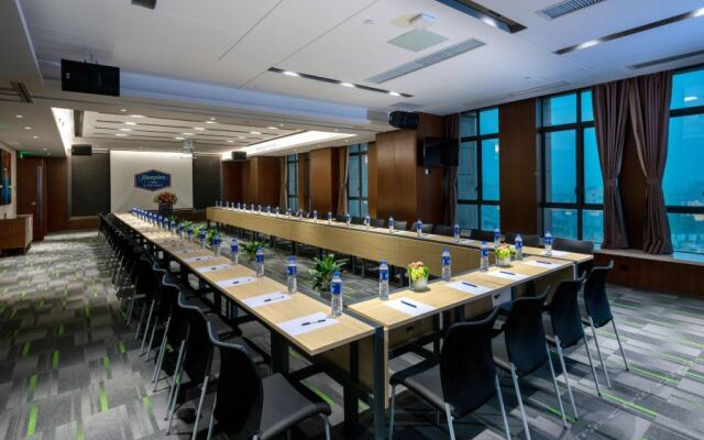Hampton by Hilton Qingyuan Fengcheng