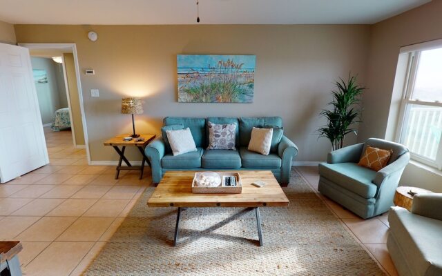 Island 120 3 Bedroom Condo