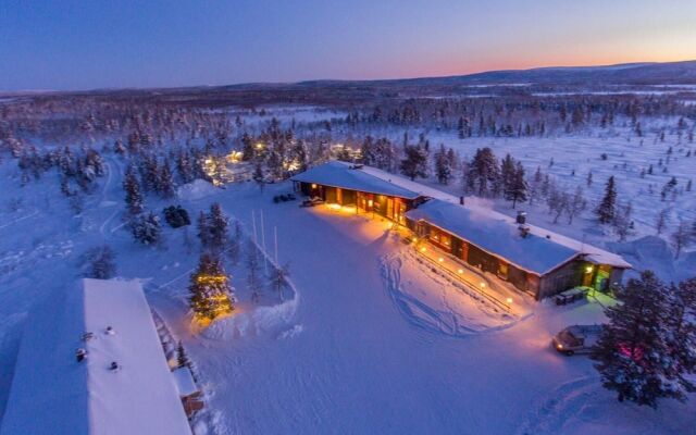 Aurora Mountain Lodge