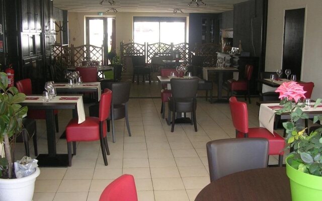 Hôtel Le Saint Pierre à St-Pierre de Chignac en Périgord