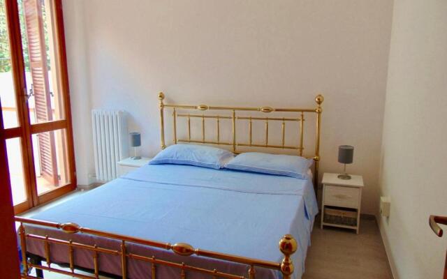 N80 - Numana, bilocale con terrazzo in centro