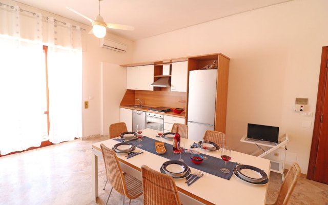 Central Apartment with Wi-Fi, Air Conditioning & Balcony with Sea View; Garage