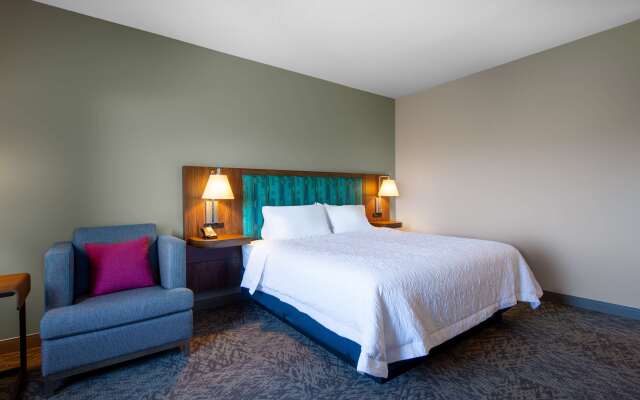 Hampton Inn & Suites by Hilton Edmonton St. Albert