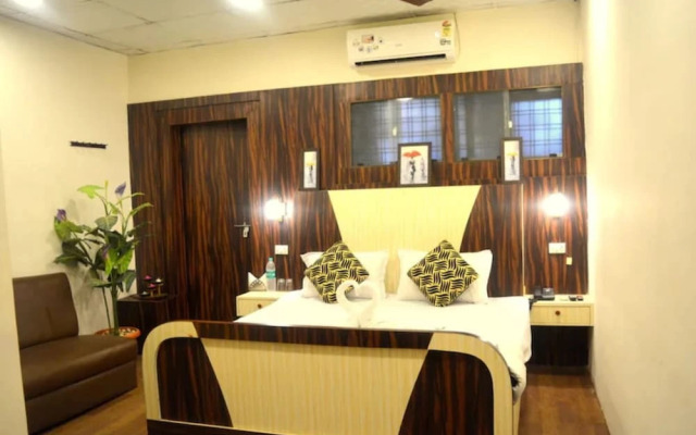 Goroomgo Mayur Jabalpur