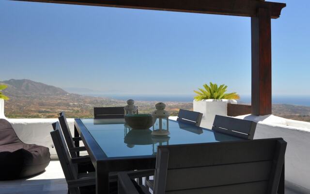 Spacious Apartment in Marbella With Swimming Pool