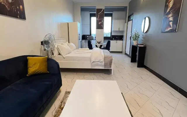 C&C Studio Apartments