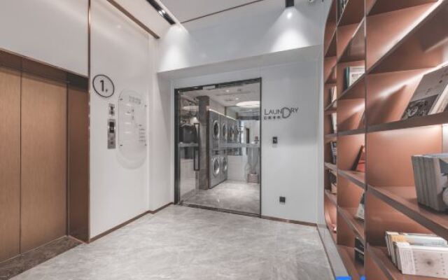 Haohe Scenic Area TV Tower Atour Hotel