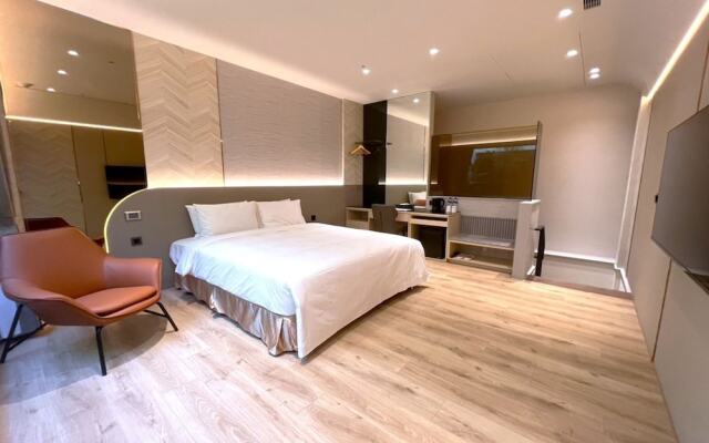 JingIn Hotel