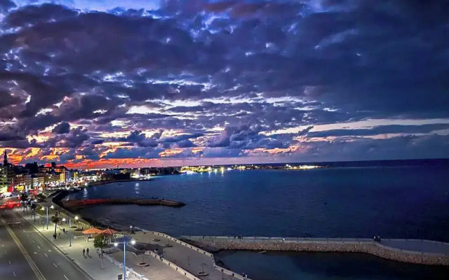 Luxury Apartment 3BR & Full Sea View