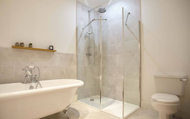 Burnsyde Beach House