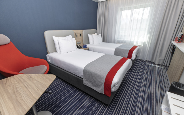 Holiday Inn Express Geneva Airport by IHG - Image 5