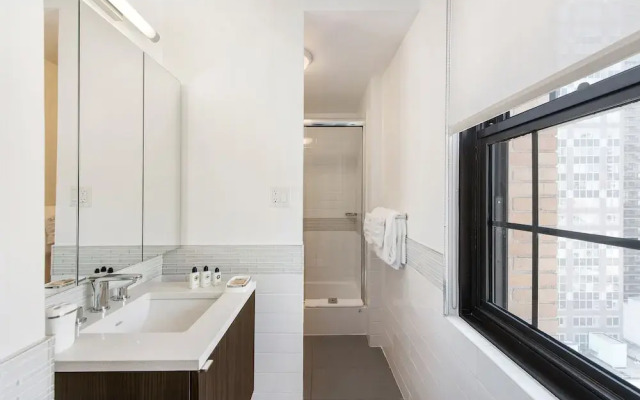 Bridgestreet at Beekman Towers