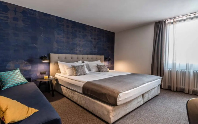 Hotel Mrak 4*