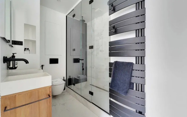 Exclusive Apt w/ Rooftop -2bd/4p Porte D'auteuil