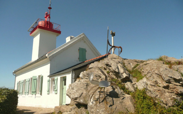 Semi-detached House, Guisseny