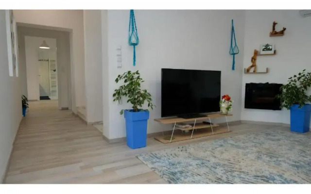 Stunning Villa Close to the sea