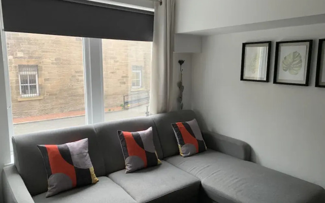 Smart 2 Bed Apartment Edinburgh City Centre Old To