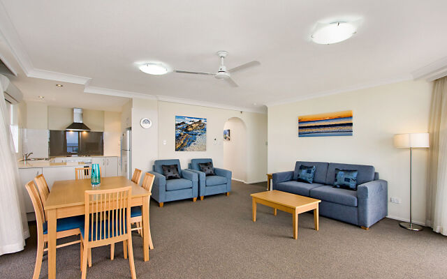 Beach House Seaside Resort Coolangatta