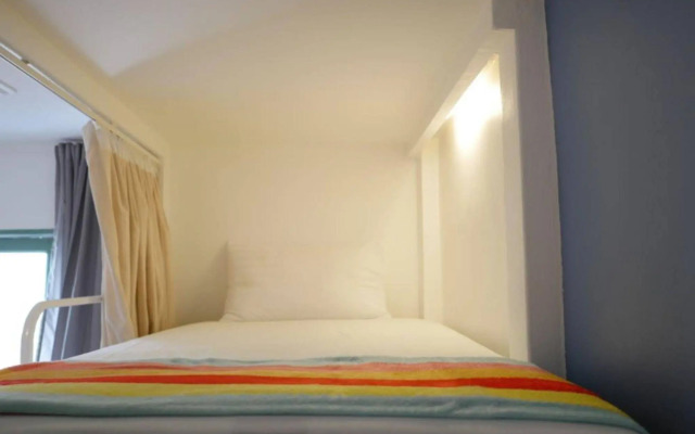 Sleepy Owl Hostel