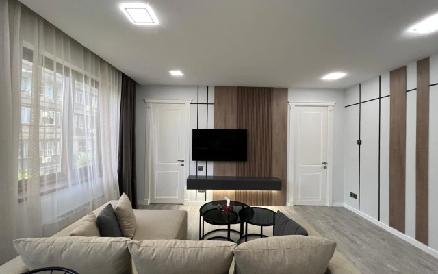 Derenik Demirchyan street, 2 bedrooms Modern, Beautiful apartment DE333