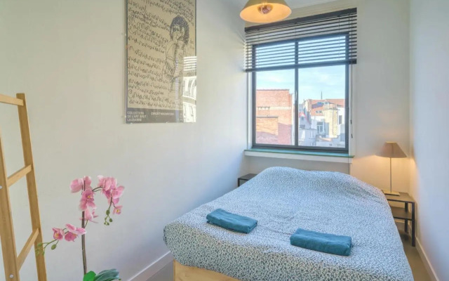 Apartment with Rooftop Terrace in the Heart of Antwerp