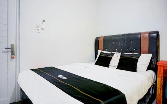 Hotel O Medan near Universitas Sumatera Utara formerly Surya Residence 2 – Guest Rooms – Medan