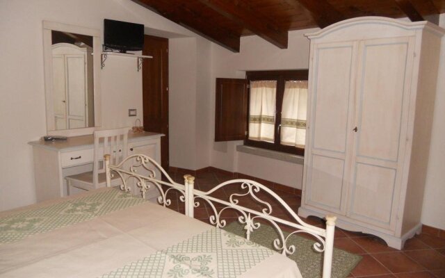 Santa Rughe Guest House