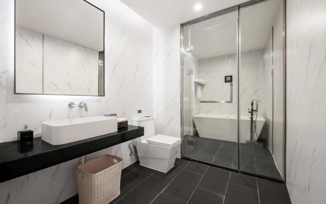 Holiday Inn Guangzhou Zhujiang New Town by IHG