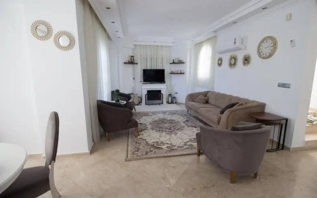 Villa Helios 1 by Elm