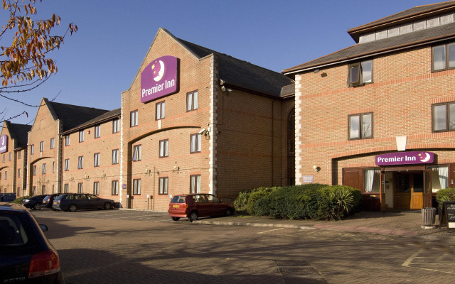 Premier Inn Guildford North - A3