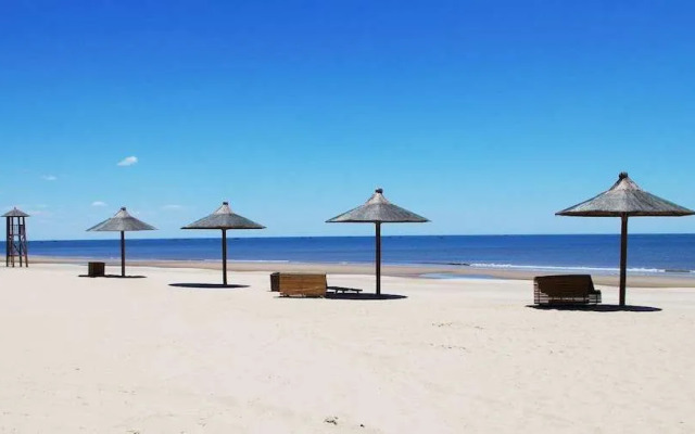 Arcadia seaside holiday hotel Beidaihe