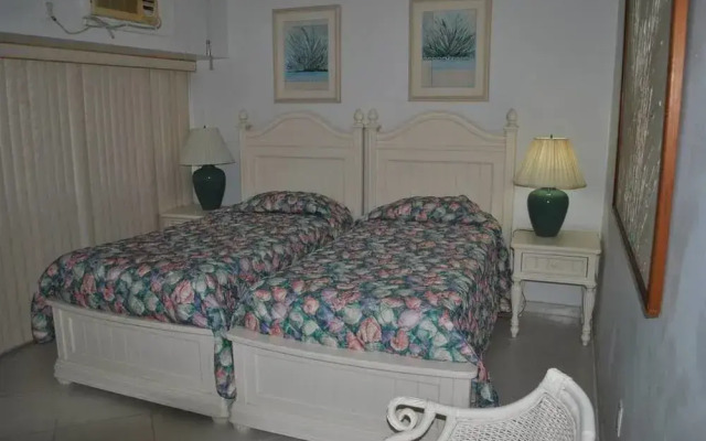 Harbour Beach Villas