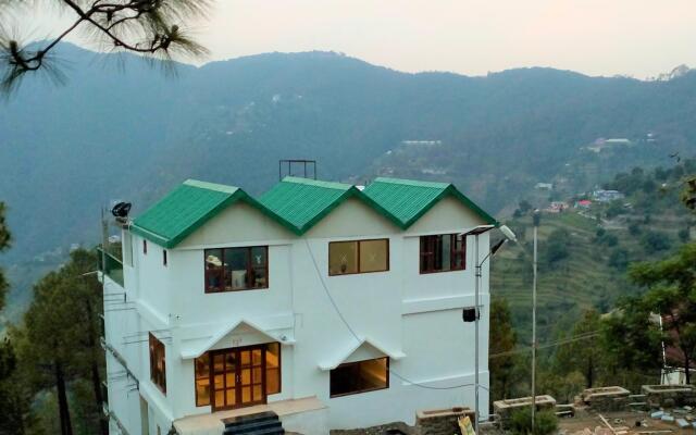 Hotel Emerald Valley