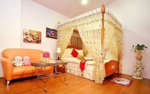 Sweetheart House