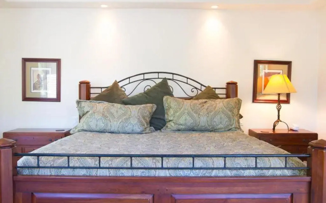 Villa 5-Broken Top-Hot Tub-2BR/2B