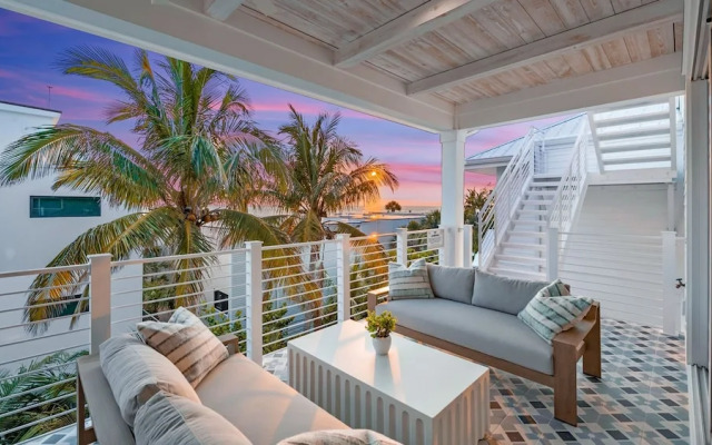 Sandbar Social in Siesta Key