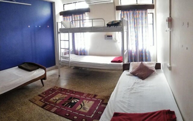 Goroomgo Monkey Mind Hostel Goa