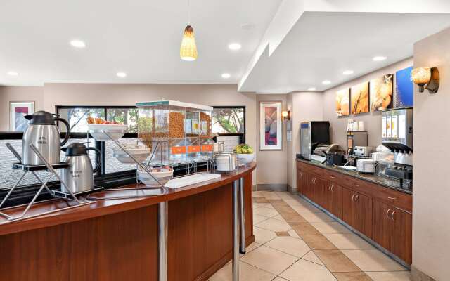 Comfort Suites Vacaville-Napa Valley Area