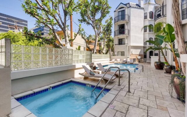 Awesome Beverly Hills A+ Penthouse Unit Across From Cedars Sinai! (BW-5)