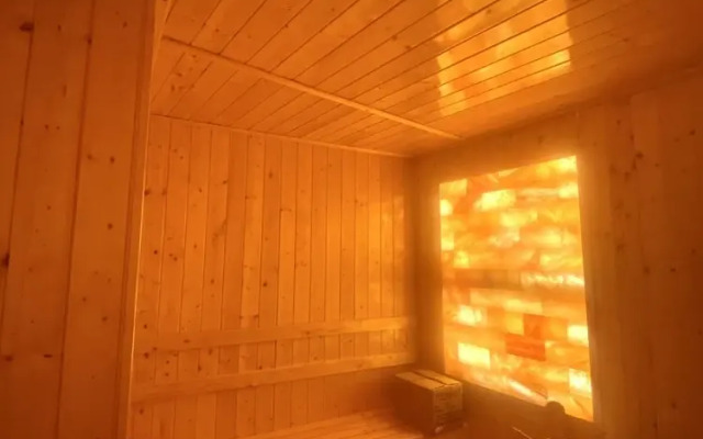 Jade Scene Hotel