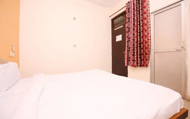 Sunshine Lodge by OYO Rooms