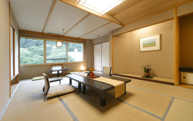 Hanamomiji