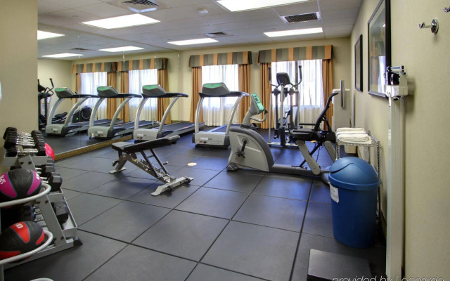 Best Western Valencia/Six Flags Inn & Suites