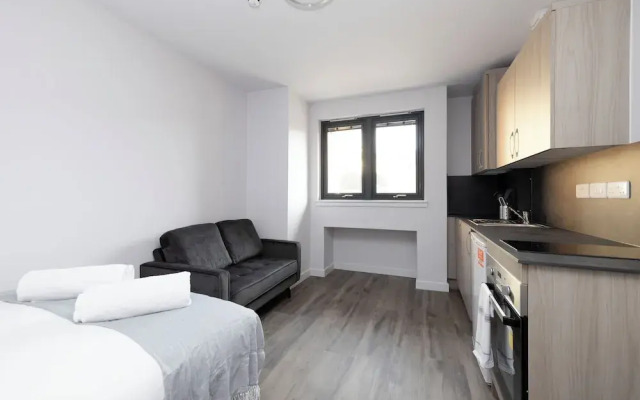 JOIVY Chic Studio near Holyrood Park