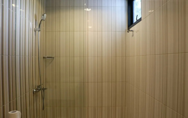 Elegant And Spacious 2Br At Apartment Simprug Park Residences