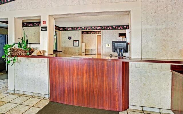 Knights Inn Monroe MI