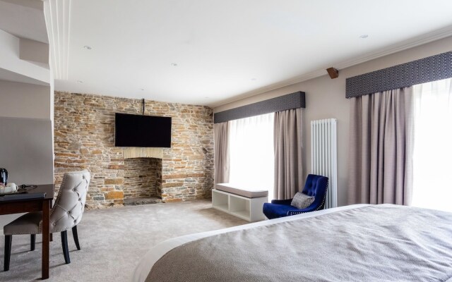 Lanelay Hall Hotel & Spa